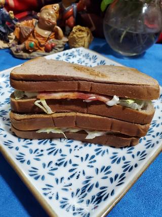 培根生菜黑麦吐司的做法步骤:8