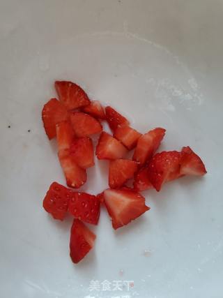 草莓香蕉奶昔的做法步骤：4