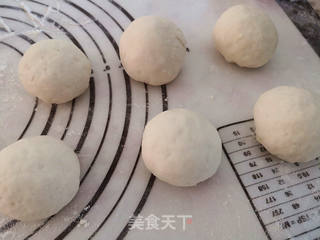 黑芝麻小餐包的做法步骤:4