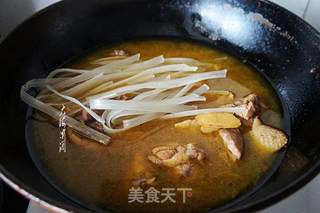 小鸡炖蘑菇的做法步骤:6