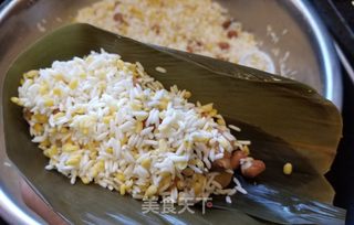 广式蛋黄肉粽的做法步骤:17