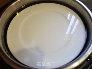 广式蛋黄肉粽的做法步骤:25