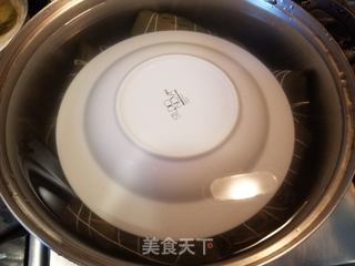 广式蛋黄肉粽的做法步骤:26