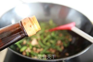 干煸豆角的做法步骤：8