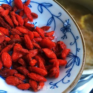 玉米胡萝卜龙骨汤的做法步骤：11