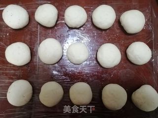面食一一黑芝麻心形花卷的做法步骤:6