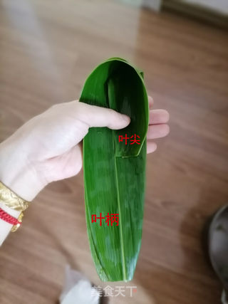 四角粽子的包法的做法步骤:5