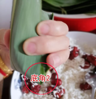 四角粽子的包法的做法步骤:13
