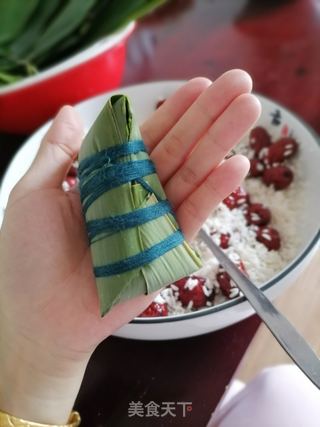 四角粽子的包法的做法步骤:17