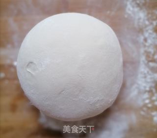 好吃又开胃的酸菜包子 油渣酸菜包子的做法步骤:5