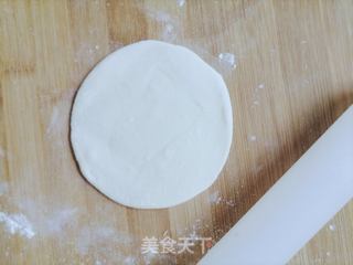 好吃又开胃的酸菜包子 油渣酸菜包子的做法步骤:7
