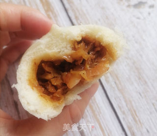 好吃又开胃的酸菜包子 油渣酸菜包子的做法步骤:22