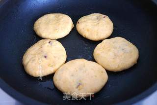 樱桃果酱红薯饼的做法步骤:6