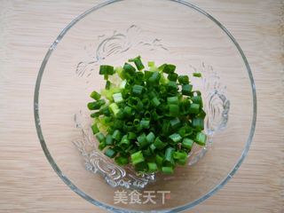 银鱼干葱油拌面的做法步骤:4