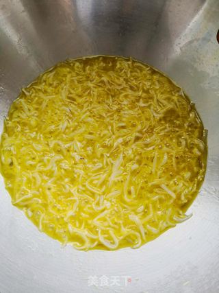 银鱼干葱油拌面的做法步骤:10