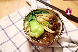 牛肉筋头巴脑手擀面的做法步骤：12