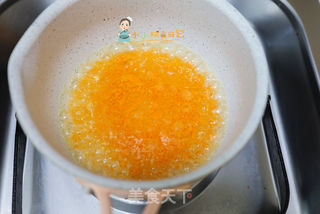 9个月以上辅食胡萝卜花朵厚蛋烧的做法步骤:2