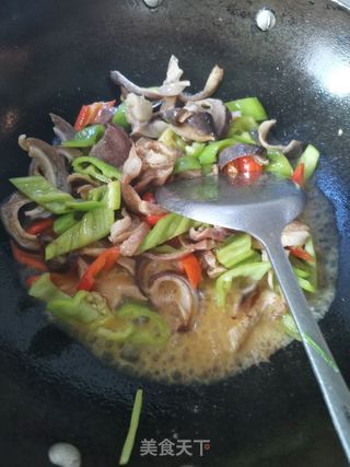 芹菜炒猪肚的做法步骤：13