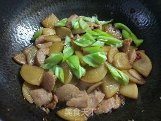 午餐肉烧白萝卜的做法步骤:9