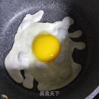 海苔肉松饭团的做法步骤：10