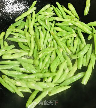 四季豆炒肉的做法步骤：3