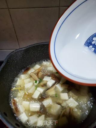 豆腐香菇汤的做法步骤：6