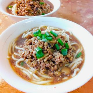 香菇肉酱面的做法步骤:16