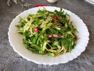 拌苦苣黄瓜的做法步骤：6