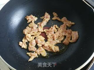 黄瓜黑木耳炒肉片的做法步骤：4