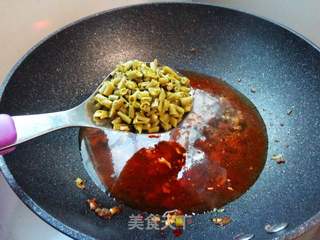 肉末豇豆红米线的做法步骤:9