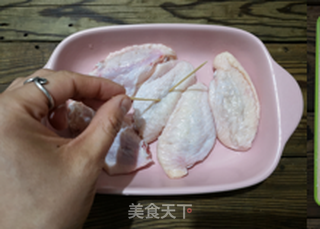 柠檬干锅鸡翅的做法步骤:3
