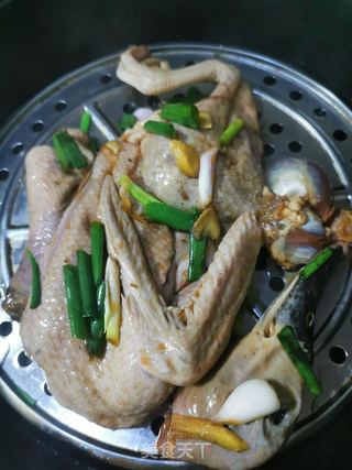 五香脆皮鸭的做法步骤：5