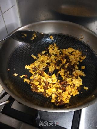外婆菜炒鸡蛋的做法步骤:6