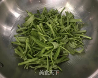 蒜蓉空心菜的做法步骤:6