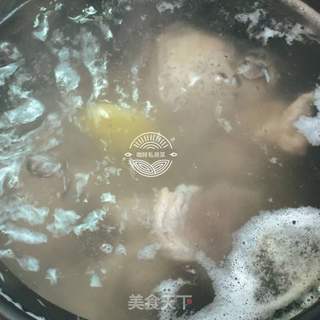 茶树菇龙骨汤的做法步骤:6