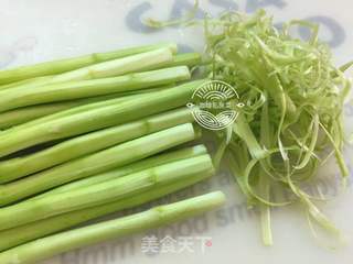 油淋芦笋的做法步骤:2