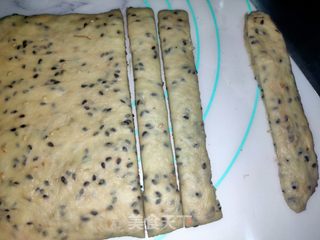 芝麻香蕉棒~烤箱轻食第一篇的做法步骤:7