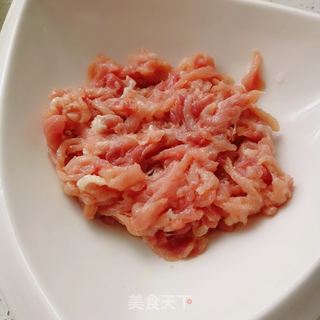鱼香肉丝的做法步骤:4