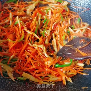 鱼香肉丝的做法步骤:11