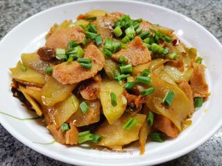佛手瓜炒午餐肉的做法步骤:9