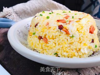 隔夜饭也能炒出新花样，黄金炒饭，大人小孩都喜欢的做法步骤：7