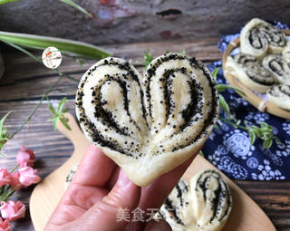心形黑芝麻花卷的做法步骤:18