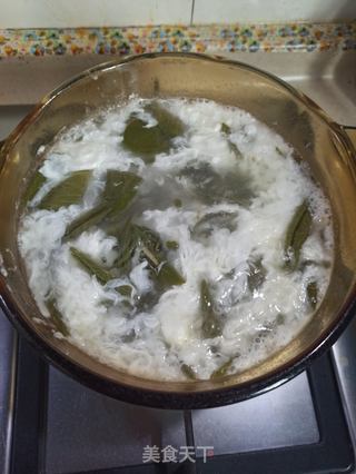 莼菜芙蓉汤的做法步骤:7