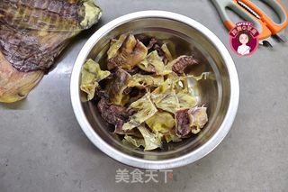 墨鱼老鸭鸽子汤的做法步骤：2