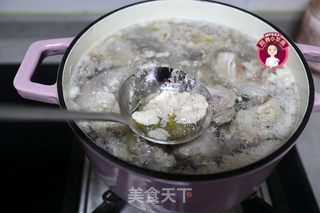 墨鱼老鸭鸽子汤的做法步骤：4