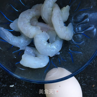 轻食虾仁鸡蛋沙拉的做法步骤：2