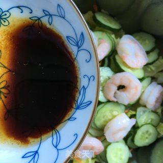 轻食虾仁鸡蛋沙拉的做法步骤：7