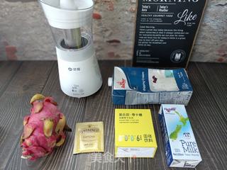火龙果奶盖茶的做法步骤：1