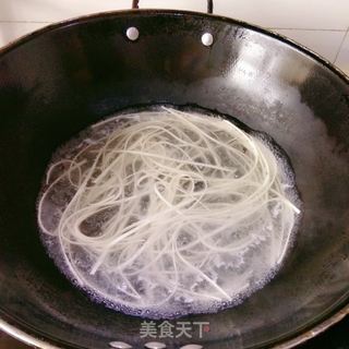 芝麻酱拌面的做法步骤:4