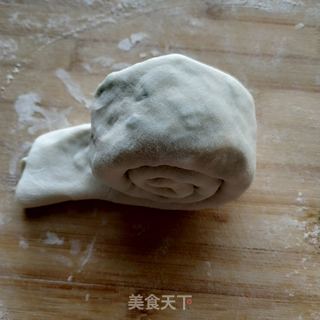 葱花油盐饼的做法步骤：13